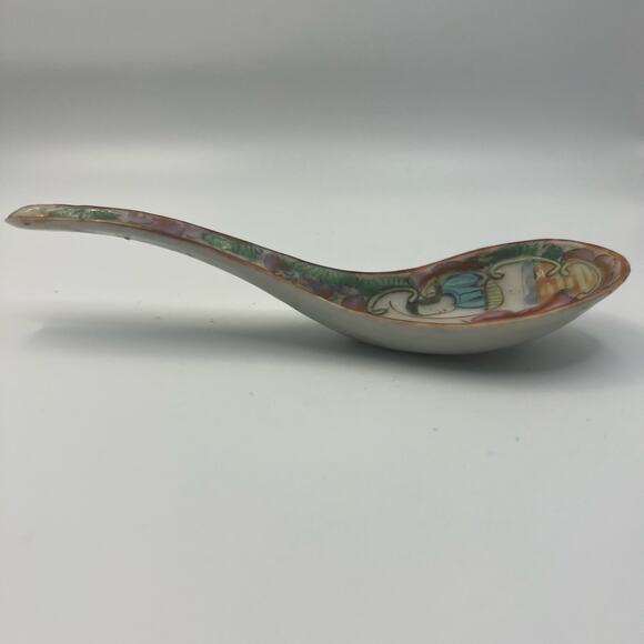 Antique Chinese Export 19th Century Famille Rose Medallion Ceramic Soup Spoon - Picture 3 of 10